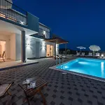 Villa Superior Four Bedroom With Private Pool 2