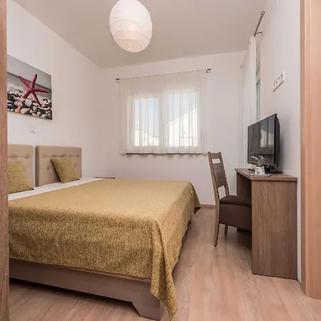 Vila Superior Four Bedroom With Private Pool 2 *