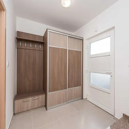 Superior Four Bedroom With Private Pool 2 Debeljak