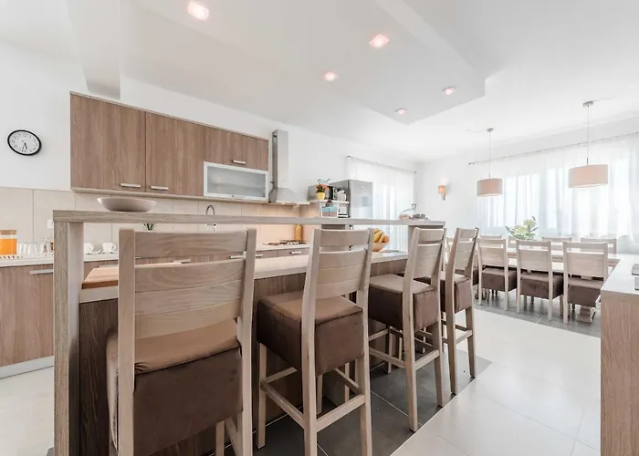 Superior Four Bedroom With Private Pool 2 Villa *