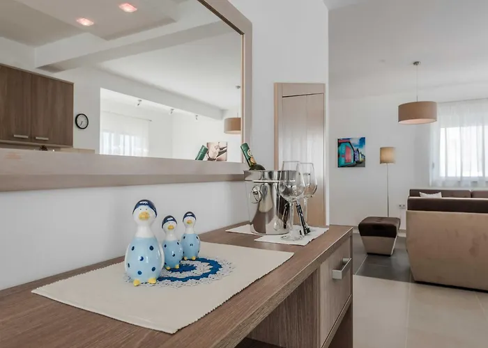 Villa Superior Four Bedroom With Private Pool 2 Debeljak