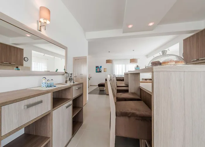 Villa Superior Four Bedroom With Private Pool 2 Debeljak