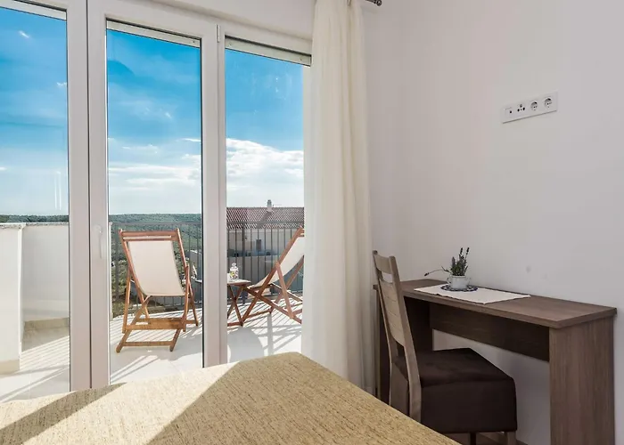 Superior Four Bedroom With Private Pool 2 *
