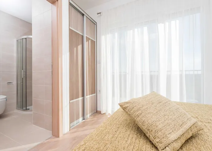 Villa Superior Four Bedroom With Private Pool 2 Debeljak
