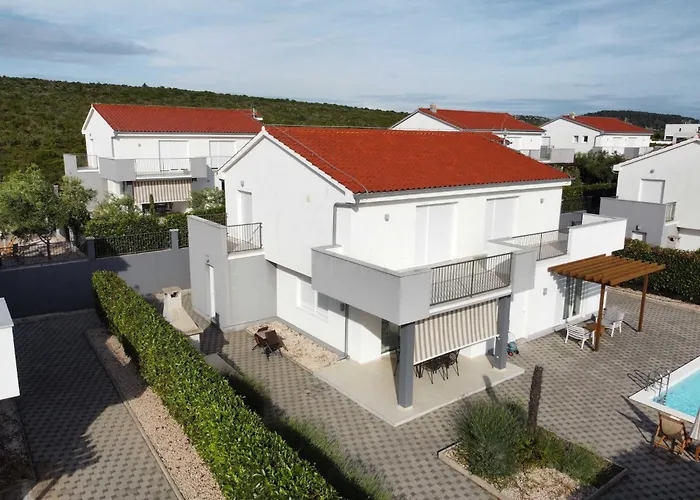 Villa Superior Four Bedroom With Private Pool 2 *