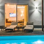 Superior Four Bedroom With Private Pool 2 Villa