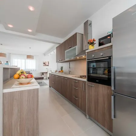 Villa Superior Four Bedroom With Private Pool 2