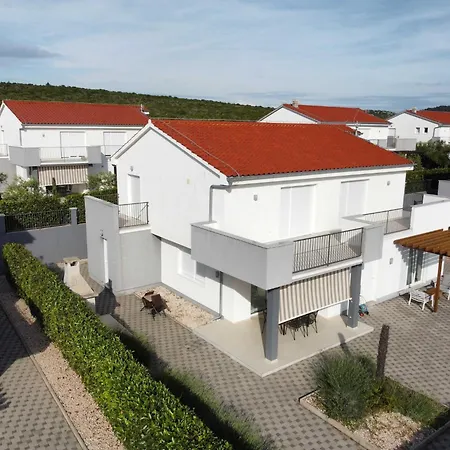 Villa Superior Four Bedroom With Private Pool 2 *