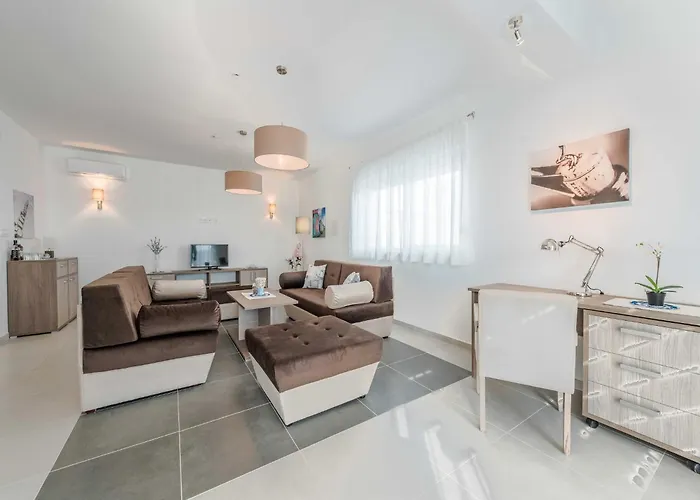 빌라 Superior Four Bedroom With Private Pool 2